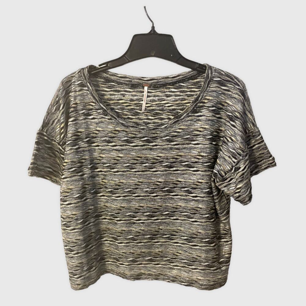 Free People short Sleeve crop Sz L EUC